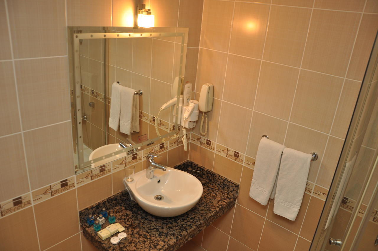 Gaziantep Plaza Hotel ภายนอก รูปภาพ